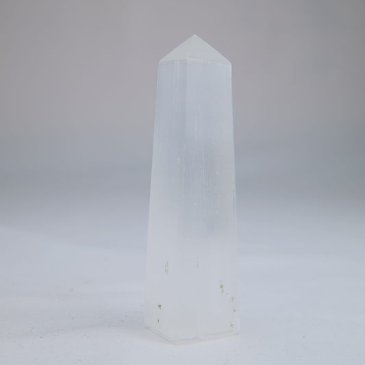 Selenite Tower 97g front