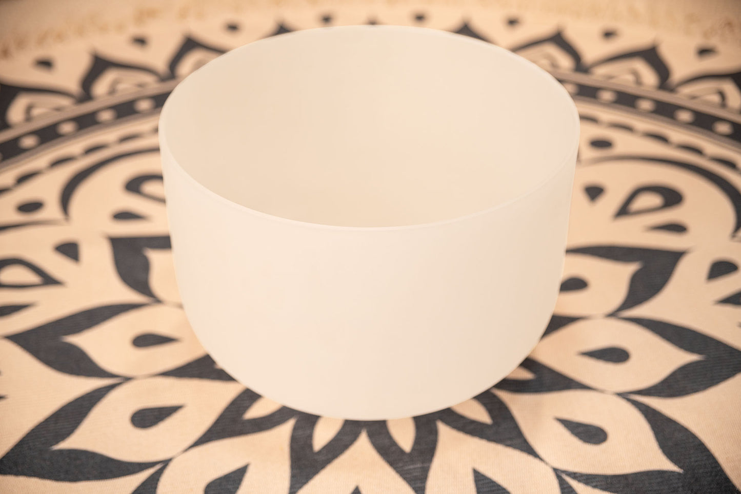 MEINL Sonic Energy White-Frosted Crystal Singing Bowl 14" - G3/Throat Chakra/432 Hz detail view 5 at Luna Panther