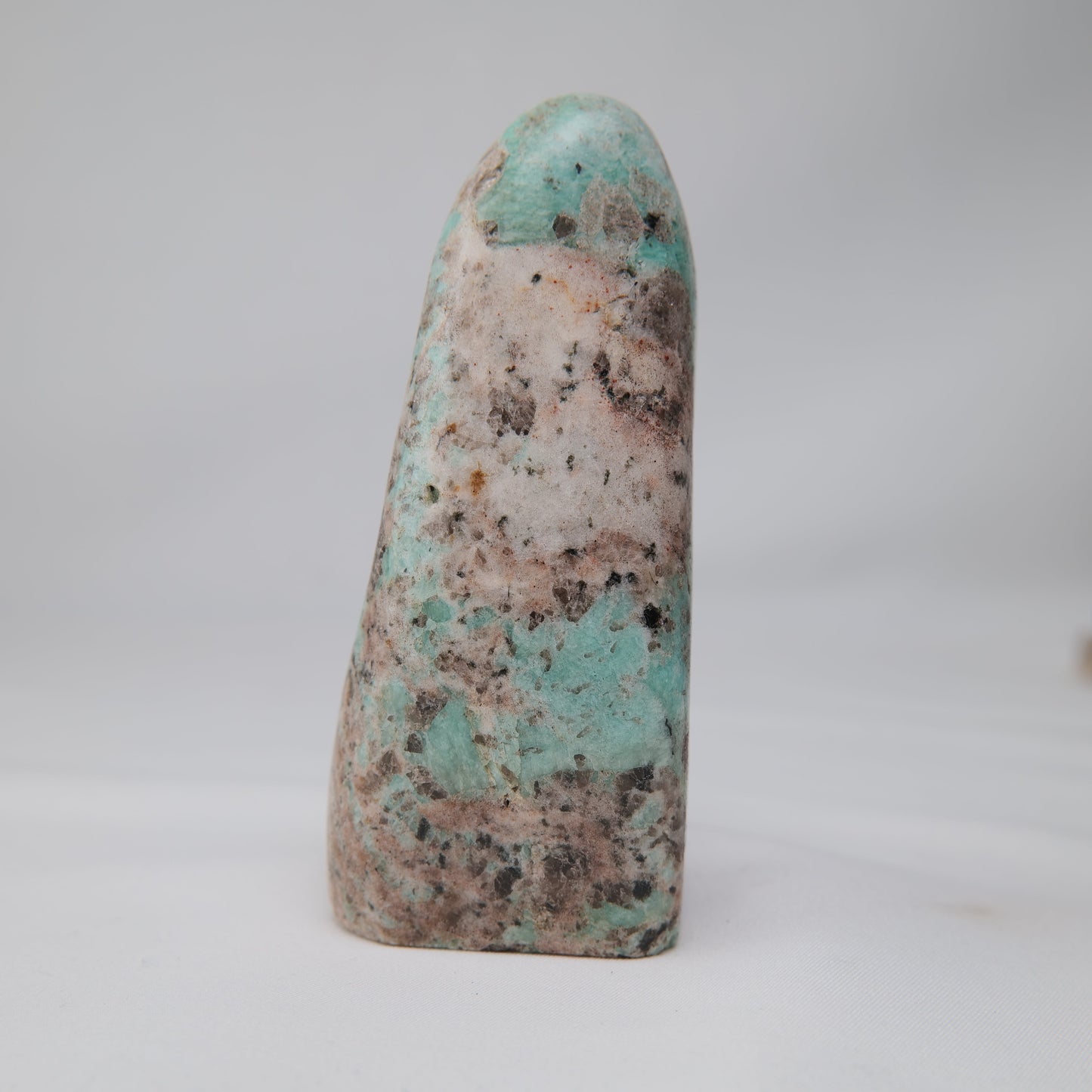 Amazonite Freeform — 286 g (115 mm) - Luna Panther