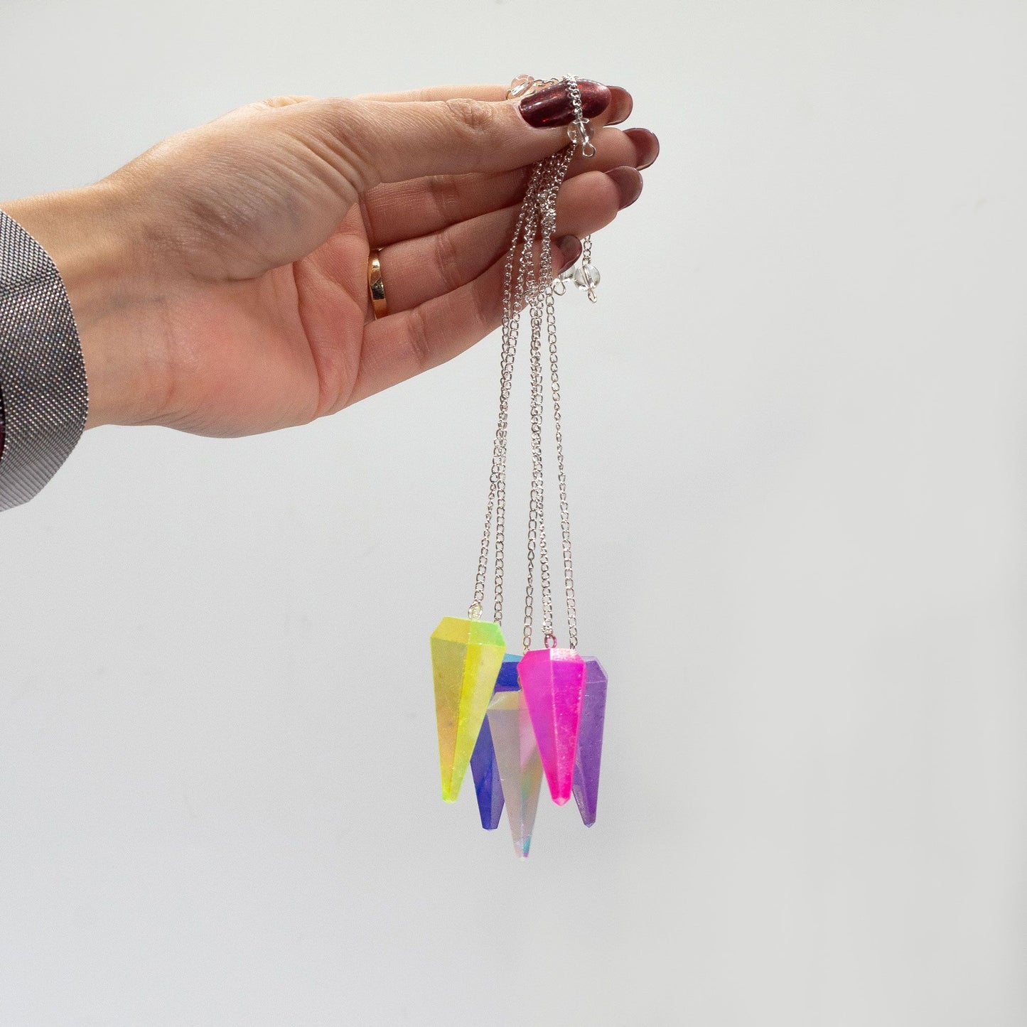 Six Sided Pendulum – Aurora Crystal Angel White – 4 cm – image 3