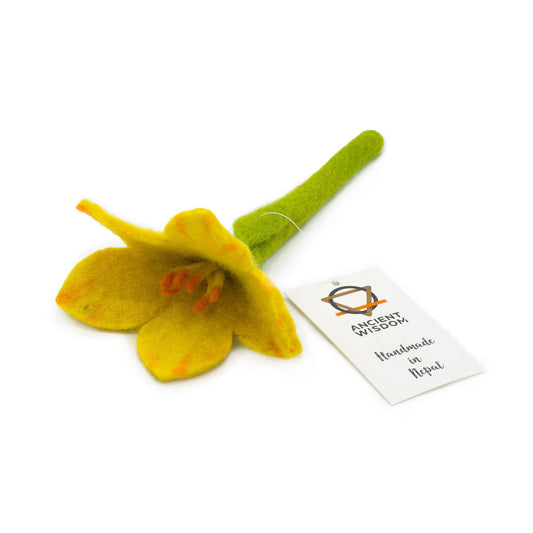 Felt Flowers - Lily (assorted colours) - Luna Panther alternate view