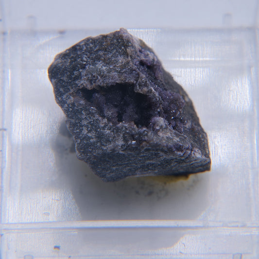 Fluorite from Ladywash Mine, Eyam, Derbyshire - 4.09g - Luna Panther alternate view