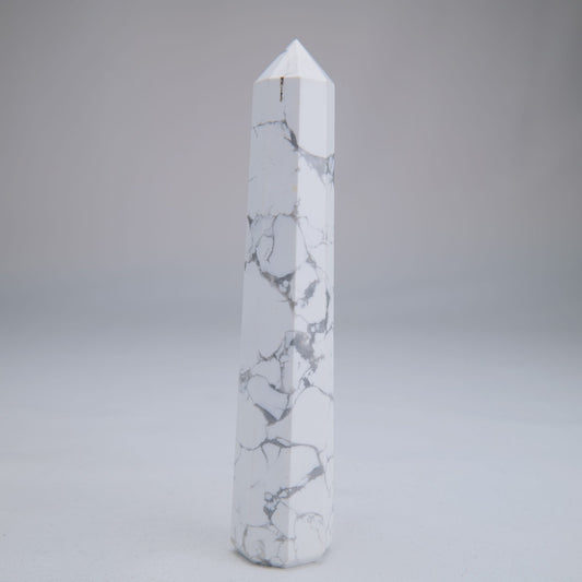 Howlite Point 113mm 97g - Luna Panther alternate view