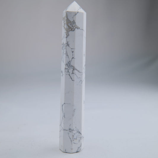 Howlite Point 120mm 93g - Luna Panther alternate view