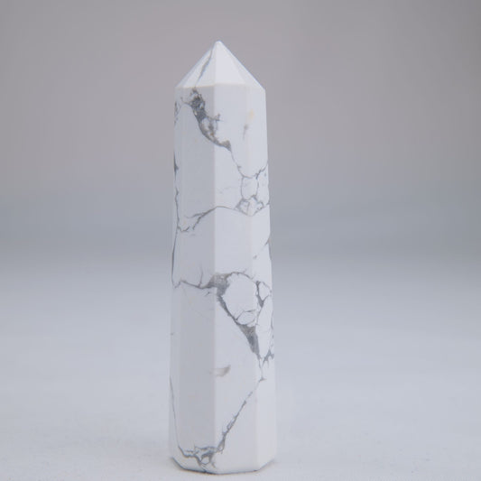 Howlite Point 83mm 61g - Luna Panther alternate view