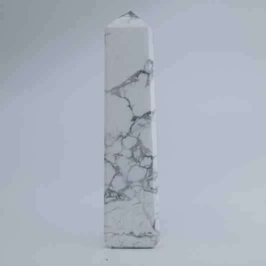Howlite Tower 130g - Luna Panther