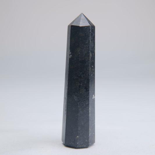 Larvikite Obelisk 15g 80mm - Luna Panther alternate view