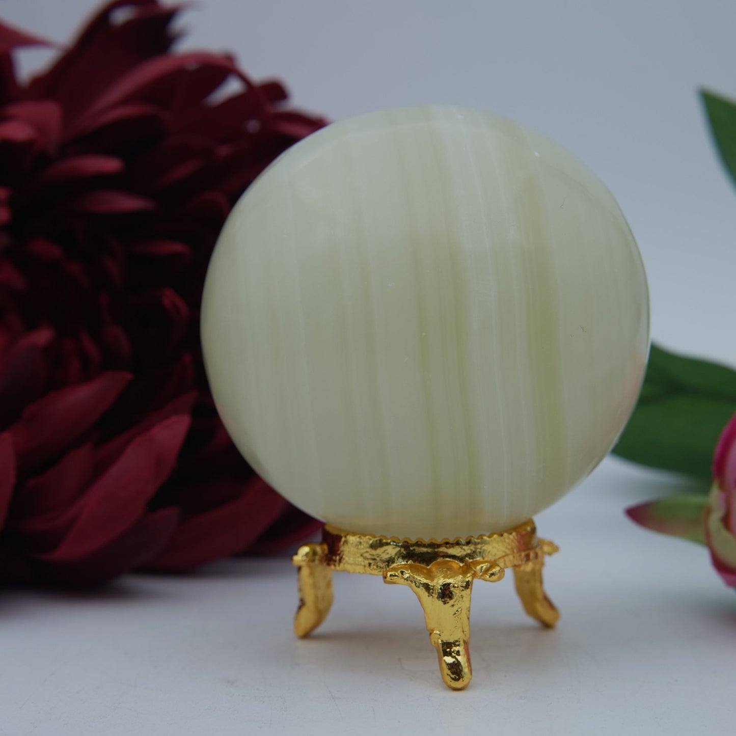 Polished Onyx Sphere 382g 65mm featuring natural patterning and unique variations - Luna Panther