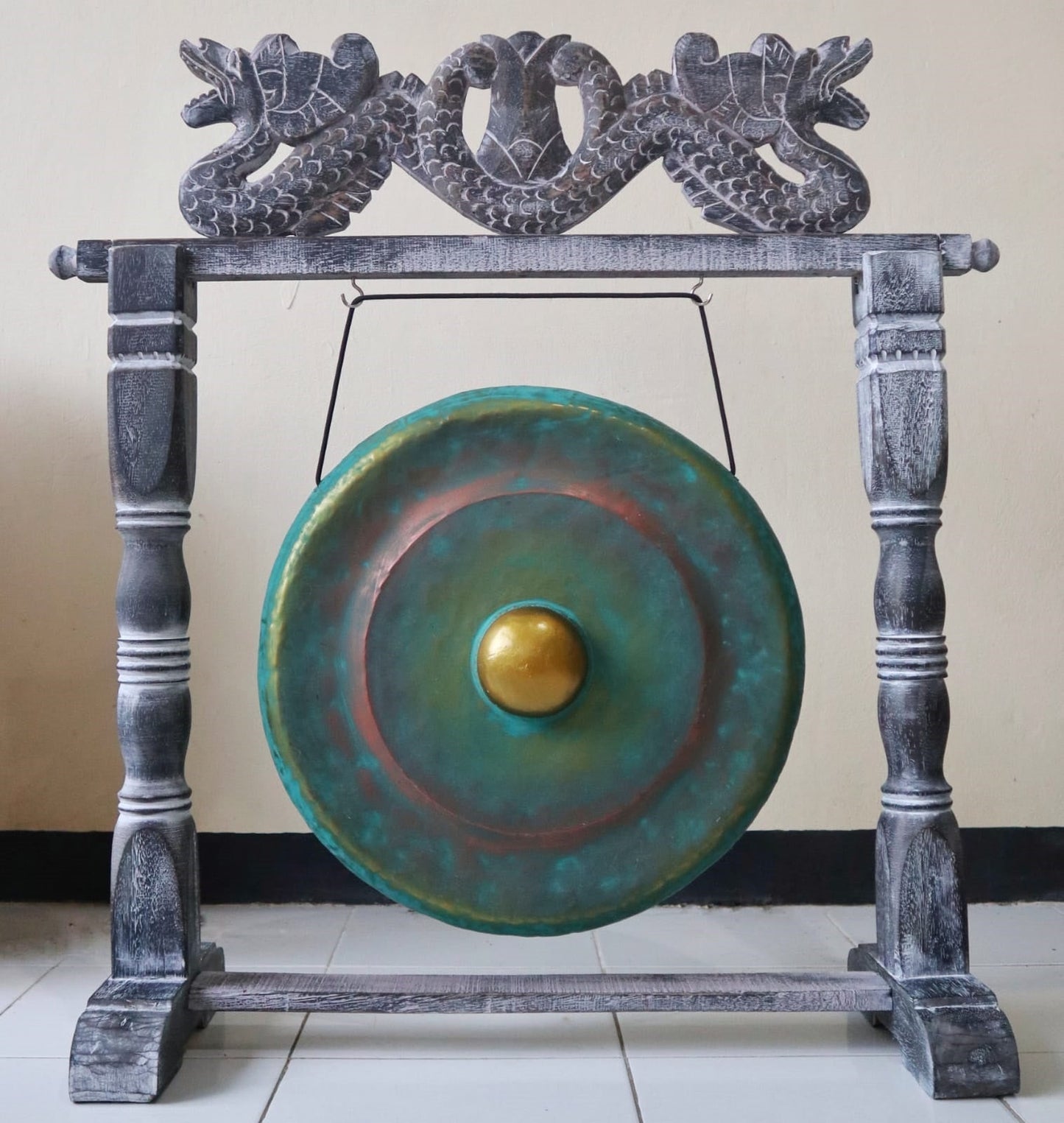 Polished Positivefaithhopelove DS Small Healing Gong in Stand - 25cm - Greenwash featuring natural patterning and unique variations - Luna Panther