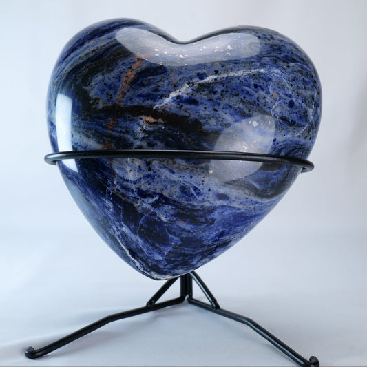 Sodalite Heart 7kg Collector’s Piece on Stand - Luna Panther