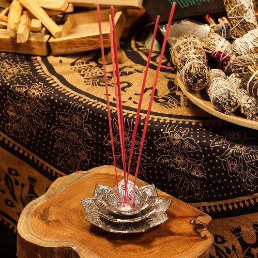 Tri - Flower Lotus Flower Incense Holder - Luna Panther alternate view