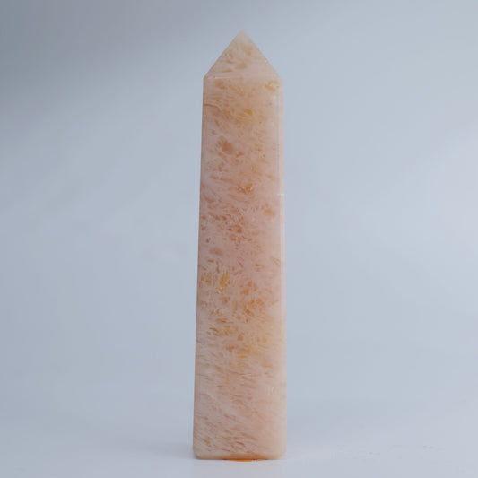 Yellow Jade Crystal Tower 112g - Luna Panther