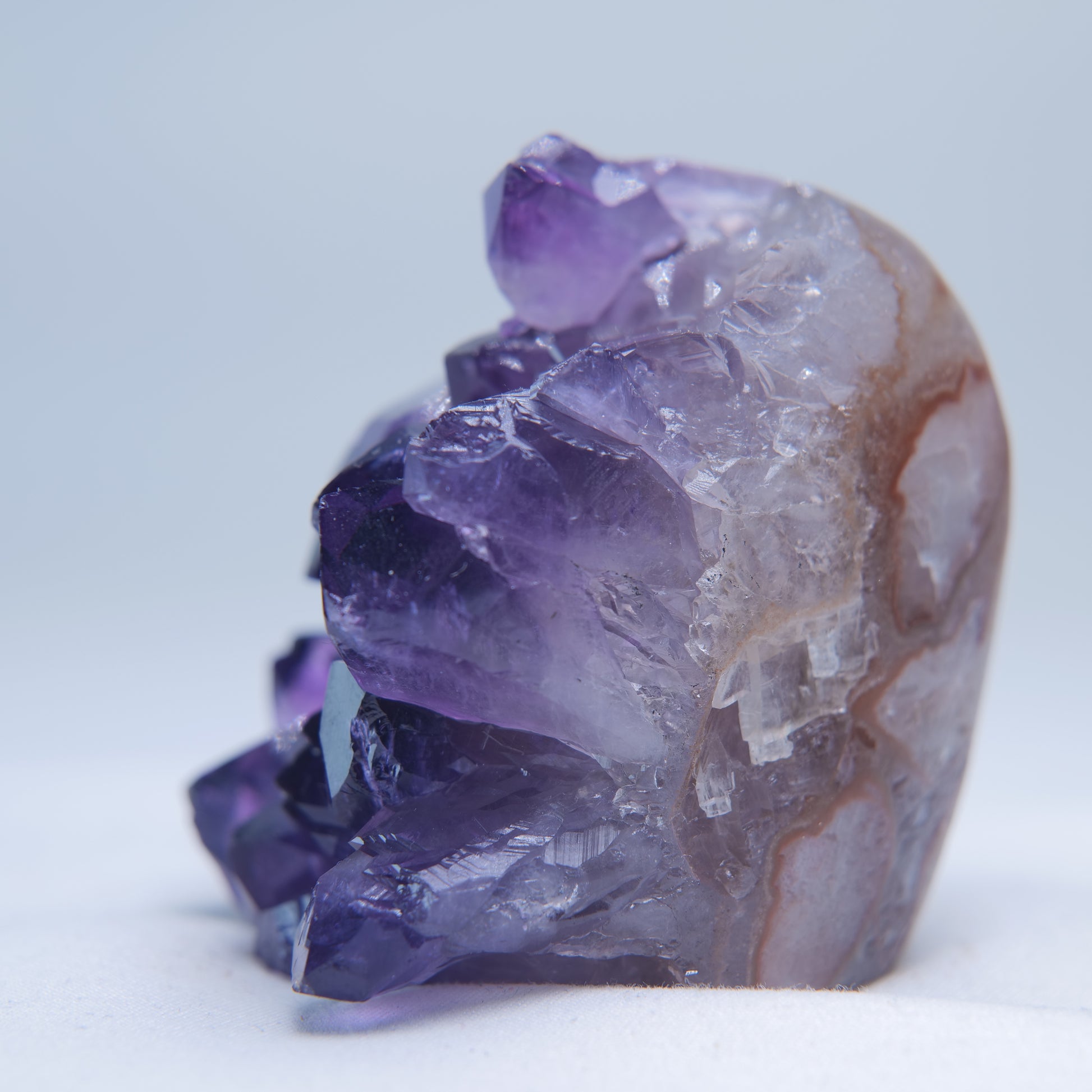 Uruguay Amethyst Druzy Freeform 129g – angled view