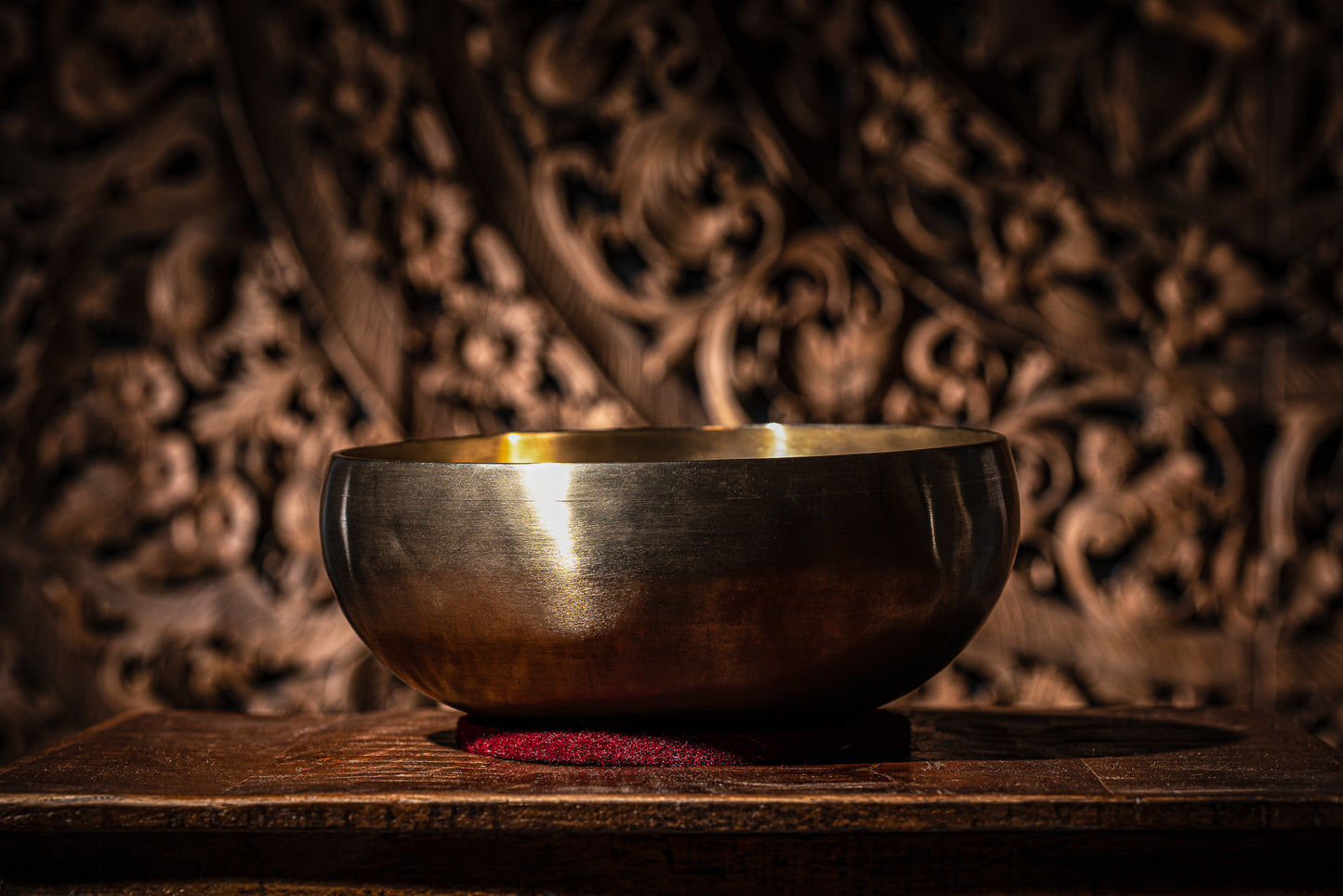 MEINL Sonic Energy Cosmos Series Singing Bowl - 1500g detail view 5 at Luna Panther