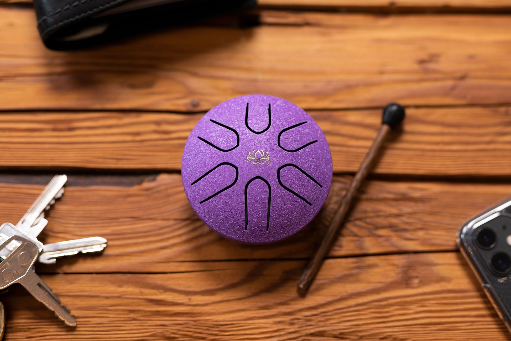 MEINL Sonic Energy Pocket Steel Tongue Drum 3" - A Major/6 Notes/440 Hz - Lotus Flower/Purple detail view 6 at Luna Panther
