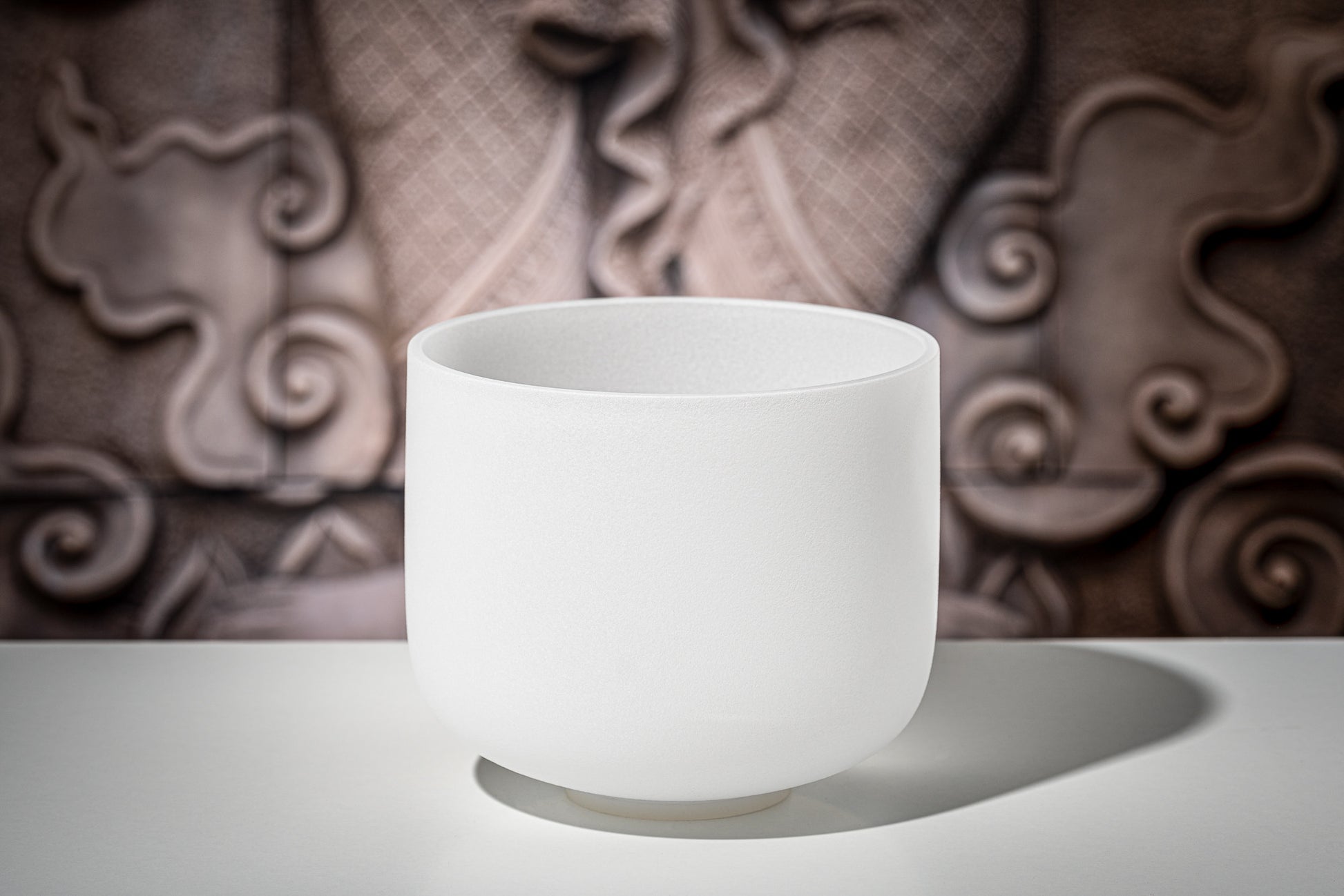 MEINL Sonic Energy White-Frosted Crystal Singing Bowl 9" - A4/Brow Chakra/432 Hz detail view 4 at Luna Panther