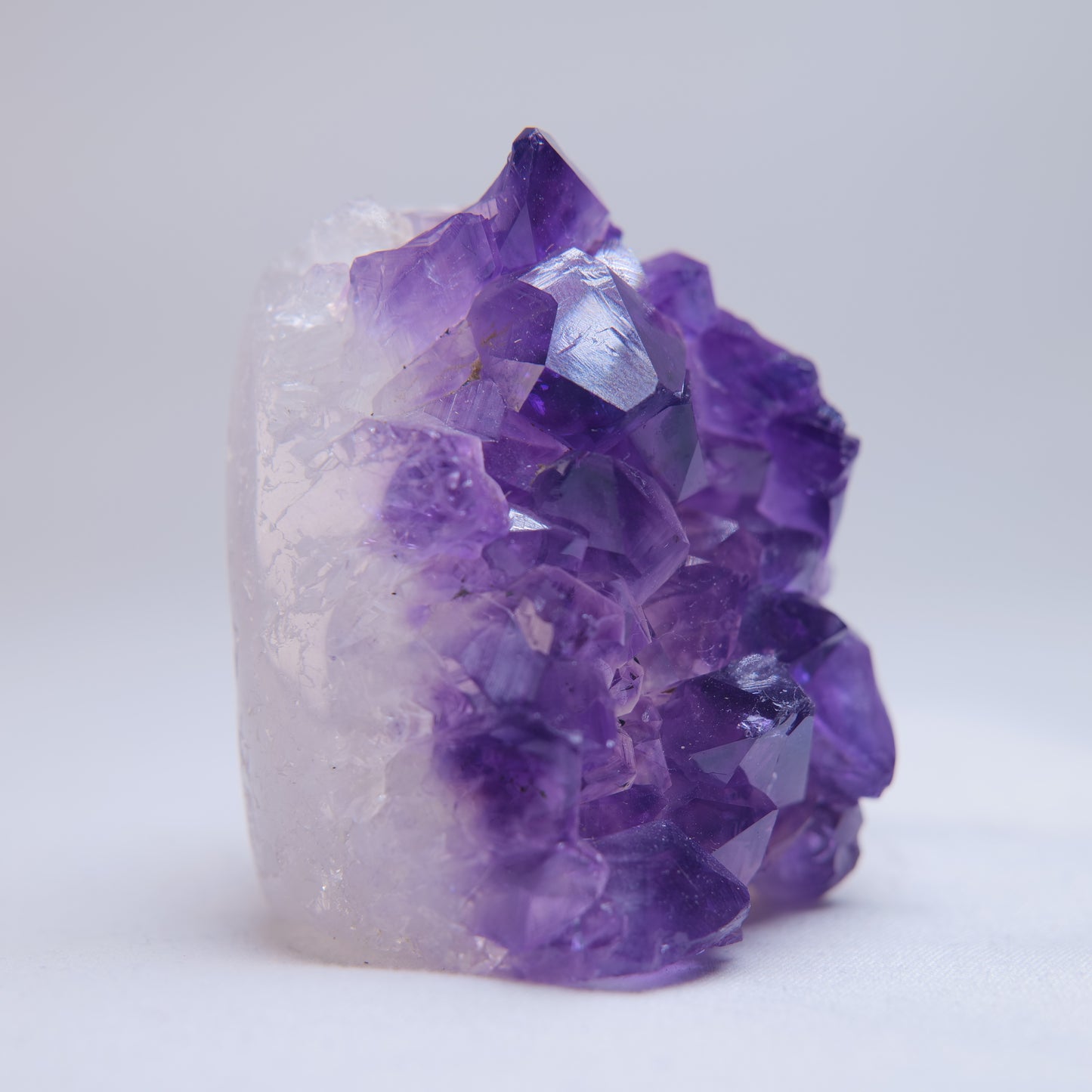 Uruguay Amethyst druzy freeform 187g – angled front view