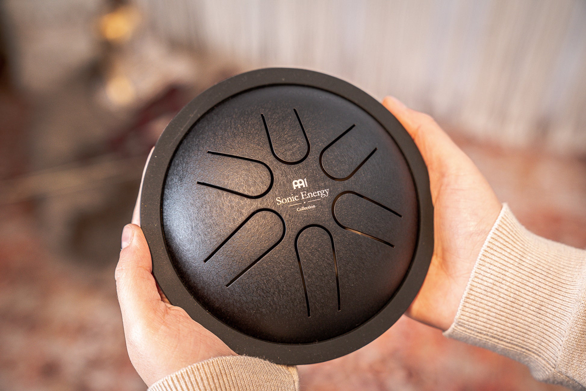 MEINL Sonic Energy Mini Steel Tongue Drum 6" - C Major/6 Notes/440 Hz - Black detail view 8 at Luna Panther