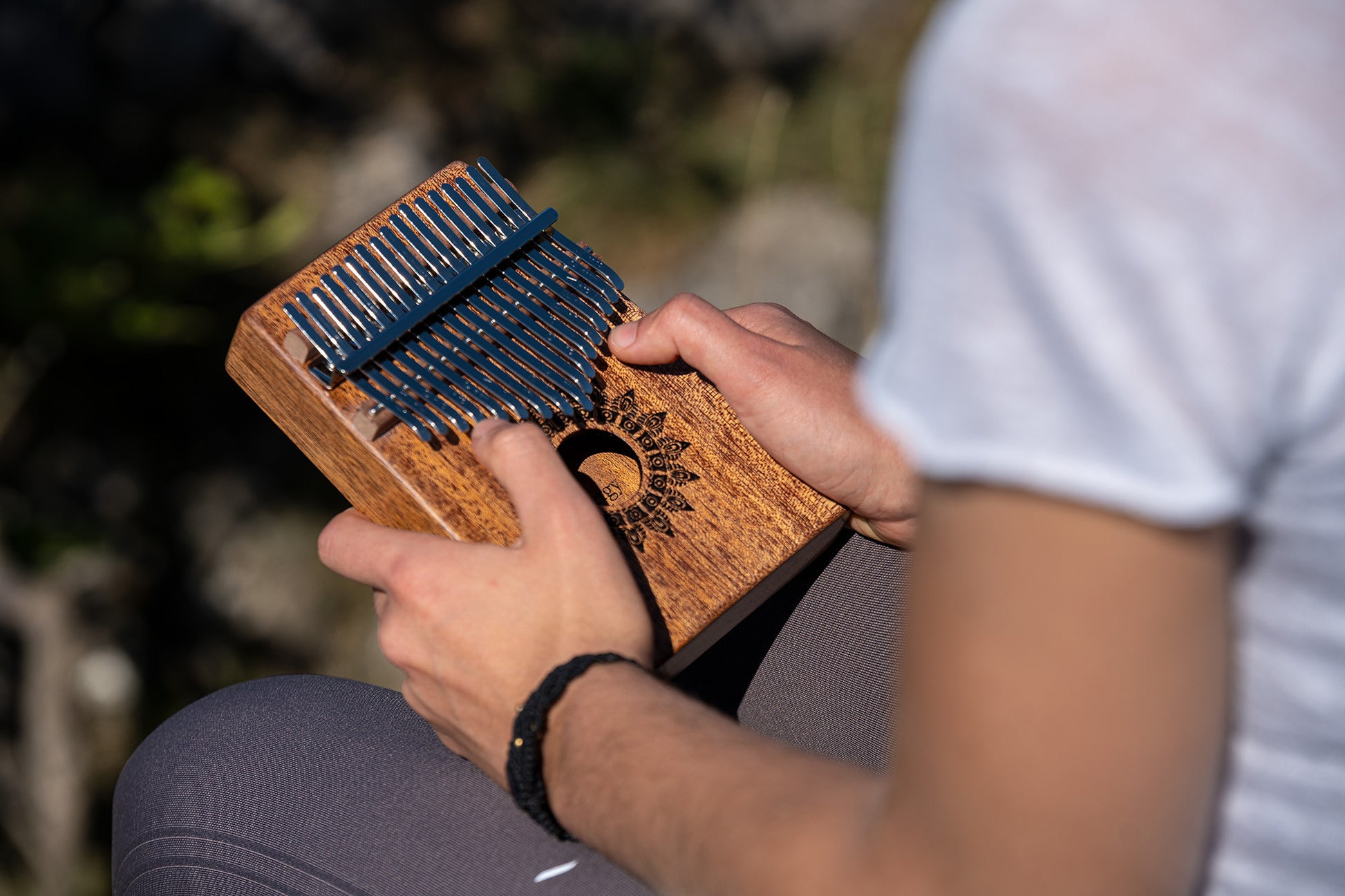 Meinl Sonic Energy Sound Hole Kalimba - 17 notes, mahogany detail view 18 at Luna Panther