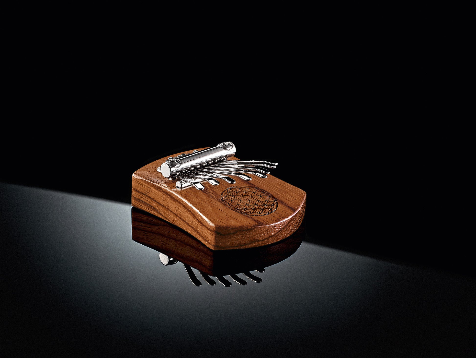 Meinl Sonic Energy Solid "Flower of Life" Mini Kalimba - 8 notes, Red Zebrawood detail view 5 at Luna Panther