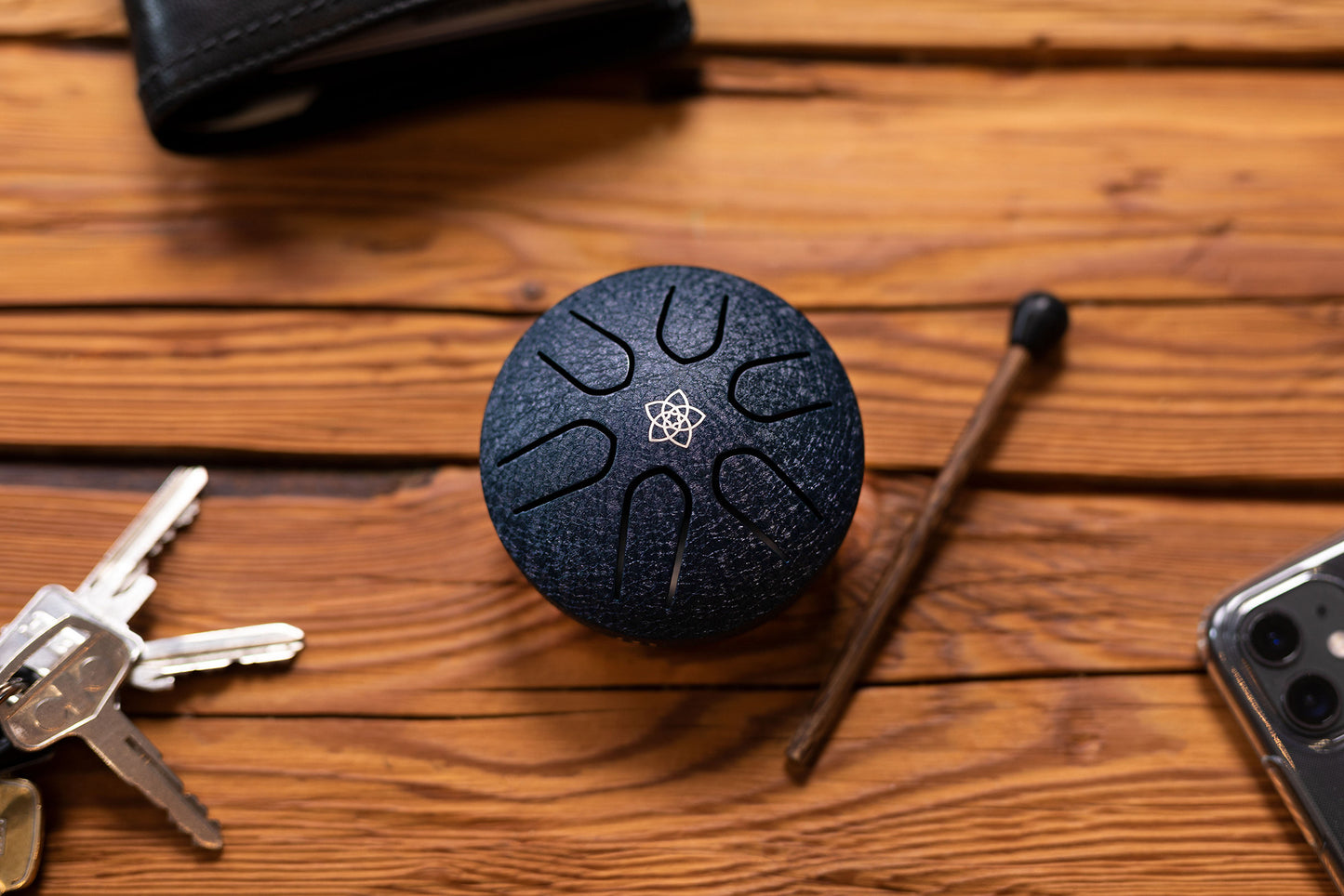 MEINL Sonic Energy Pocket Steel Tongue Drum 3" - A Major/6 Notes/440 Hz - Venus Flower/Navy Blu detail view 6 at Luna Panther