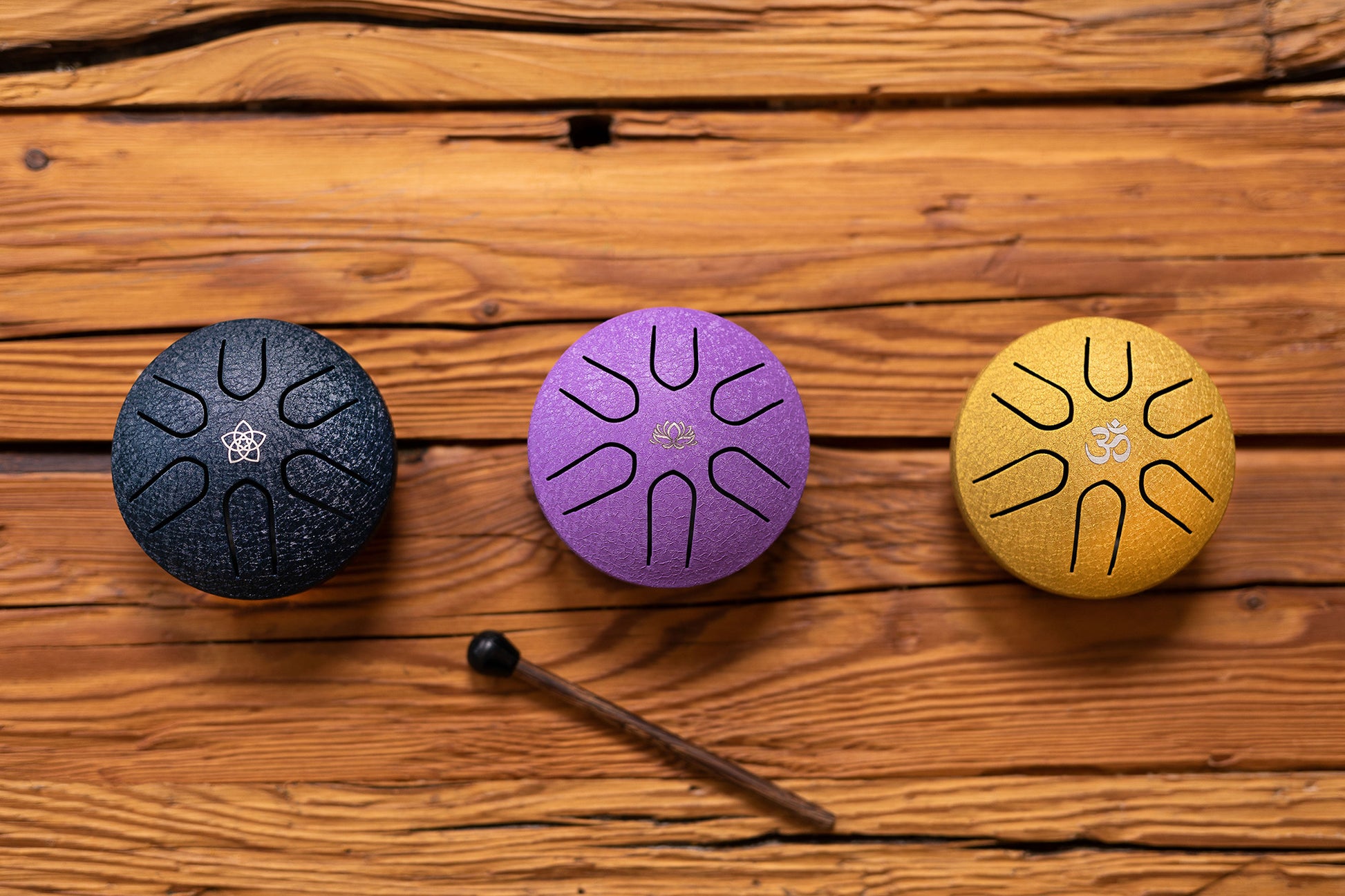 MEINL Sonic Energy Pocket Steel Tongue Drum 3" - A Major/6 Notes/440 Hz - Lotus Flower/Purple detail view 7 at Luna Panther