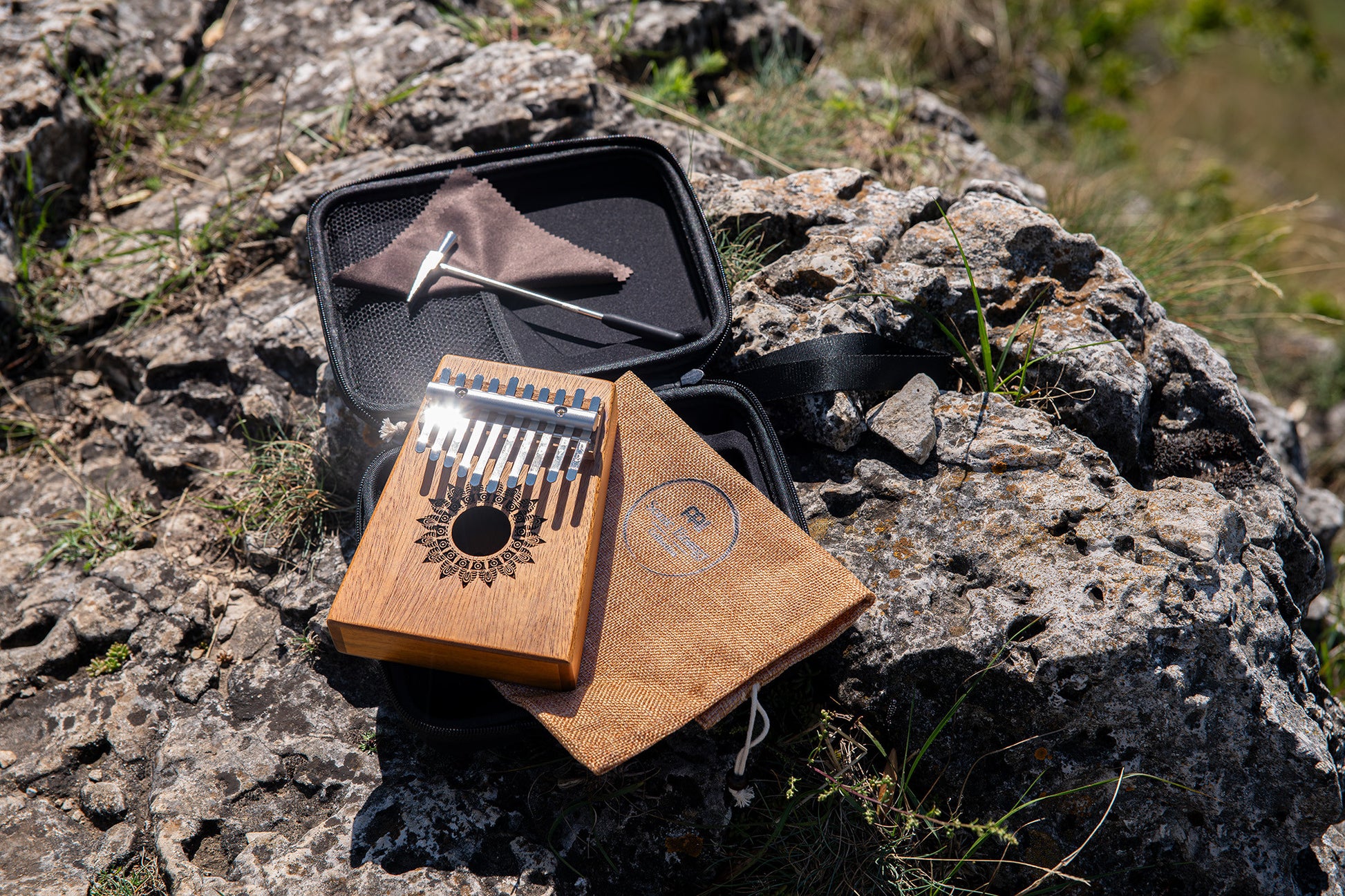 Meinl Sonic Energy Soundhole Kalimba - 10 notes / mahogany detail view 17 at Luna Panther