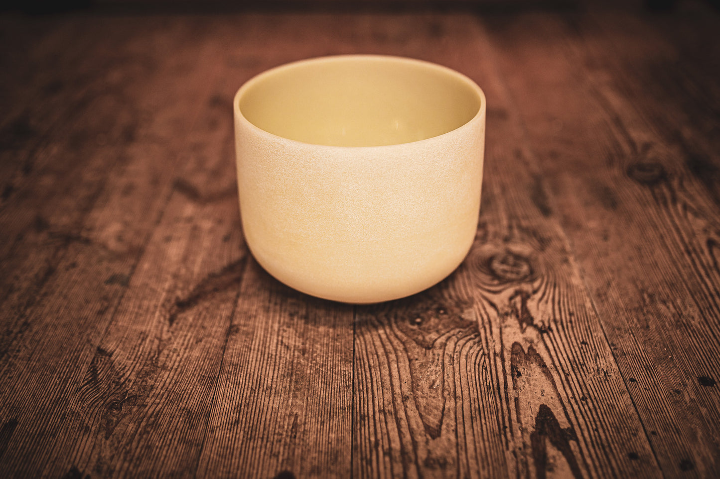 MEINL Sonic Energy Fusion Emerald Crystal Singing Bowl 10" - F4/Heart Chakra/432 Hz detail view 2 at Luna Panther