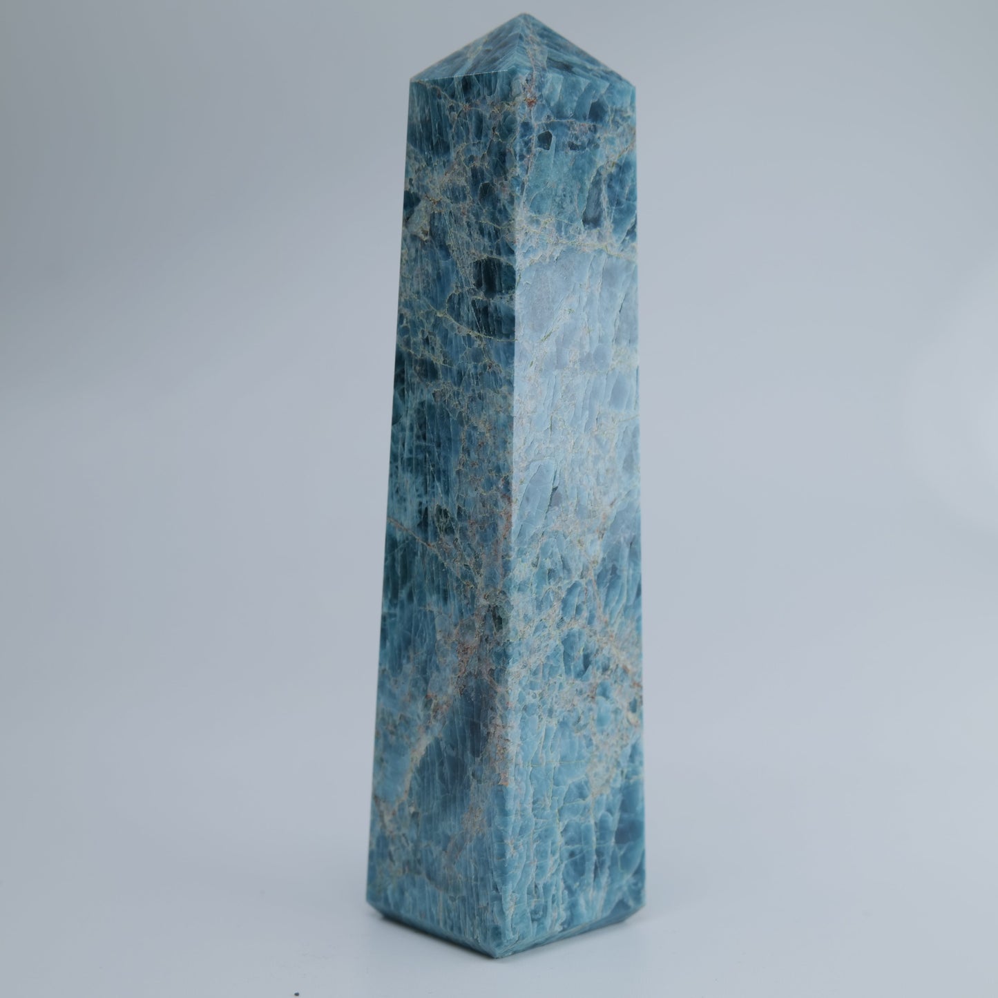 Apetite Tower 214g natural crystal tower side-2