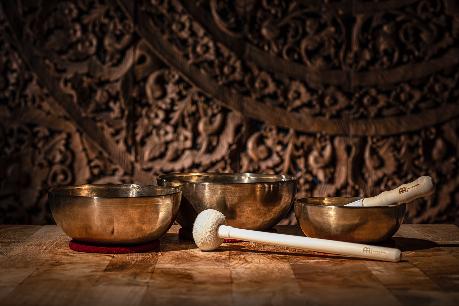 MEINL Sonic Energy Energy Therapy Series Singing Bowl Set 5 pcs - 700/1000/1400g + Mallets detail view 10 at Luna Panther