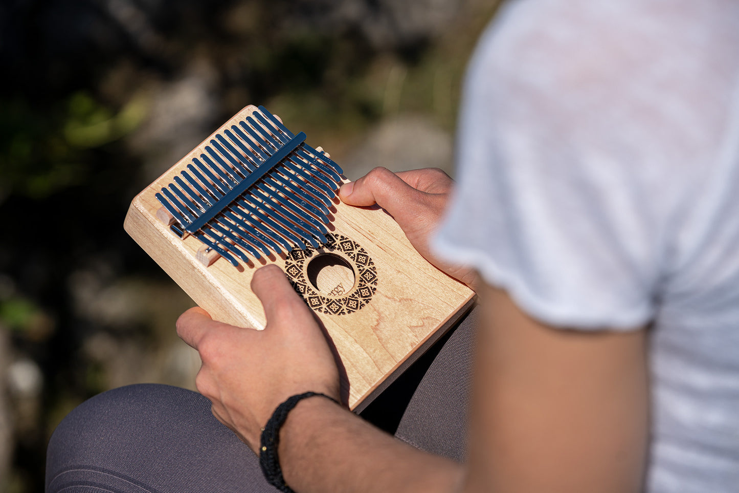 Meinl Sonic Energy Sound Hole Kalimba - 17 notes, maple detail view 15 at Luna Panther