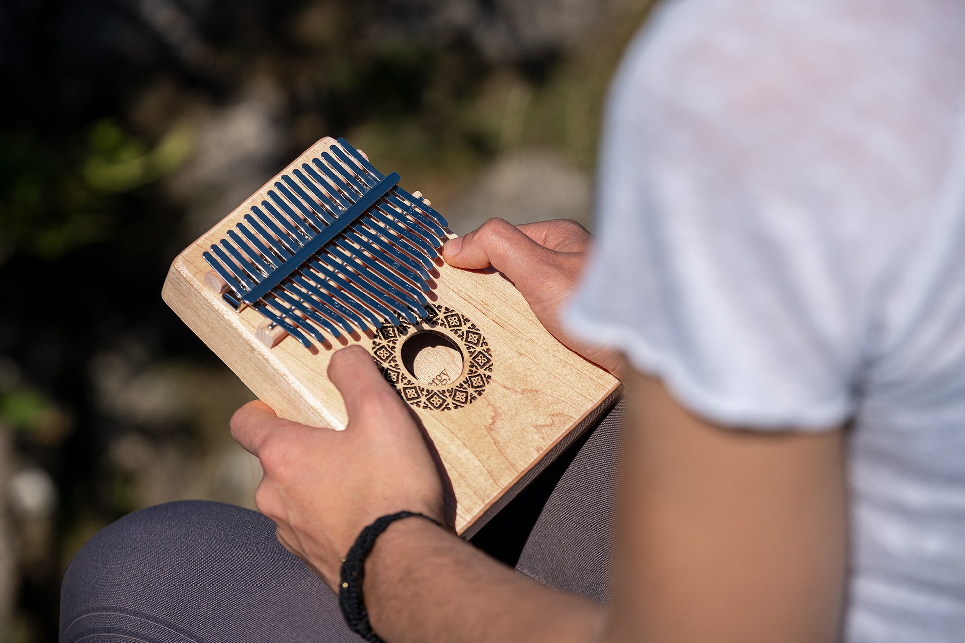 Meinl Sonic Energy Sound Hole Kalimba - 17 notes, maple detail view 15 at Luna Panther
