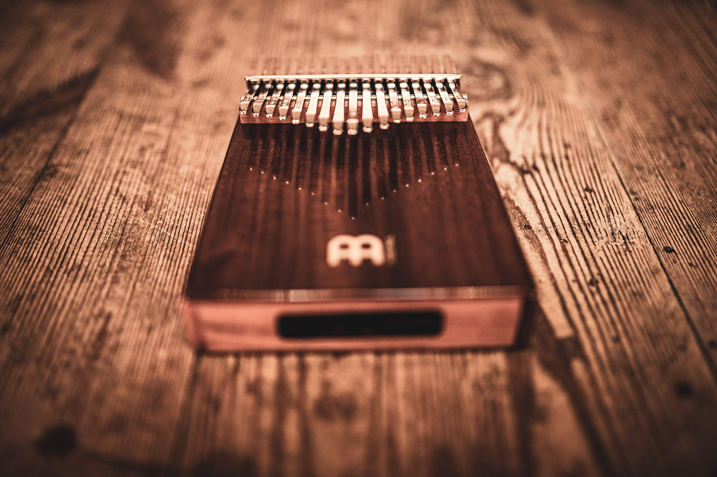 Meinl Sonic Energy Wah-Wah Kalimba - 17 notes, acacia detail view 10 at Luna Panther