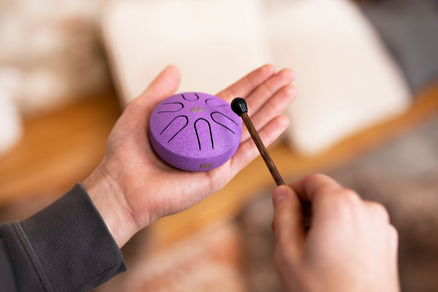 MEINL Sonic Energy Pocket Steel Tongue Drum 3" - A Major/6 Notes/440 Hz - Lotus Flower/Purple detail view 2 at Luna Panther