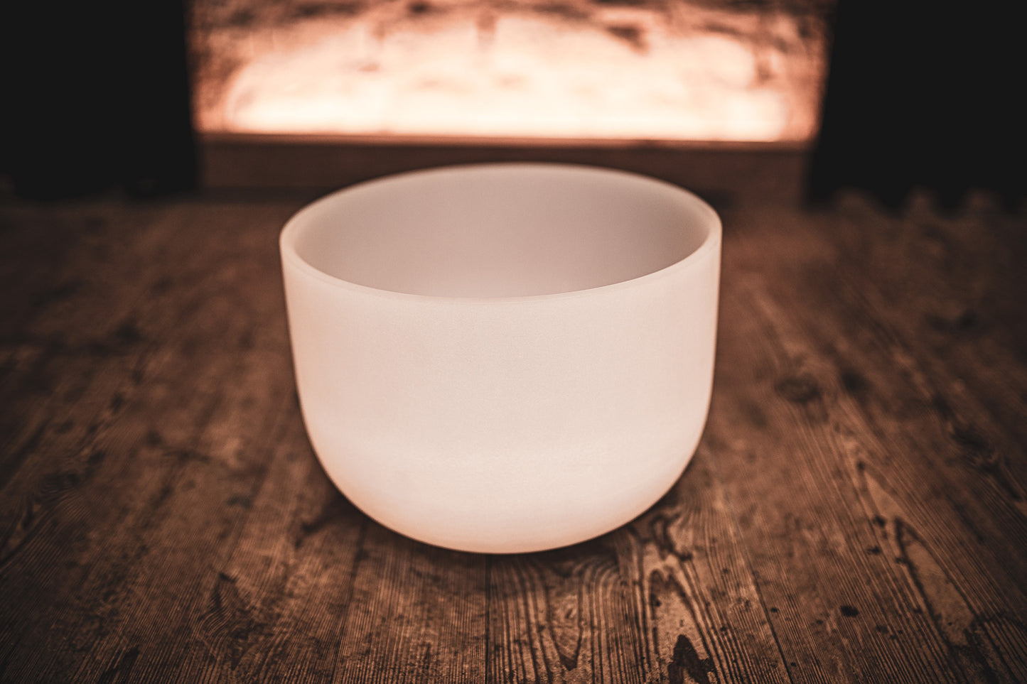 MEINL Sonic Energy White-Frosted Crystal Singing Bowl 13" - D4/Sacral Chakra/432 Hz detail view 3 at Luna Panther