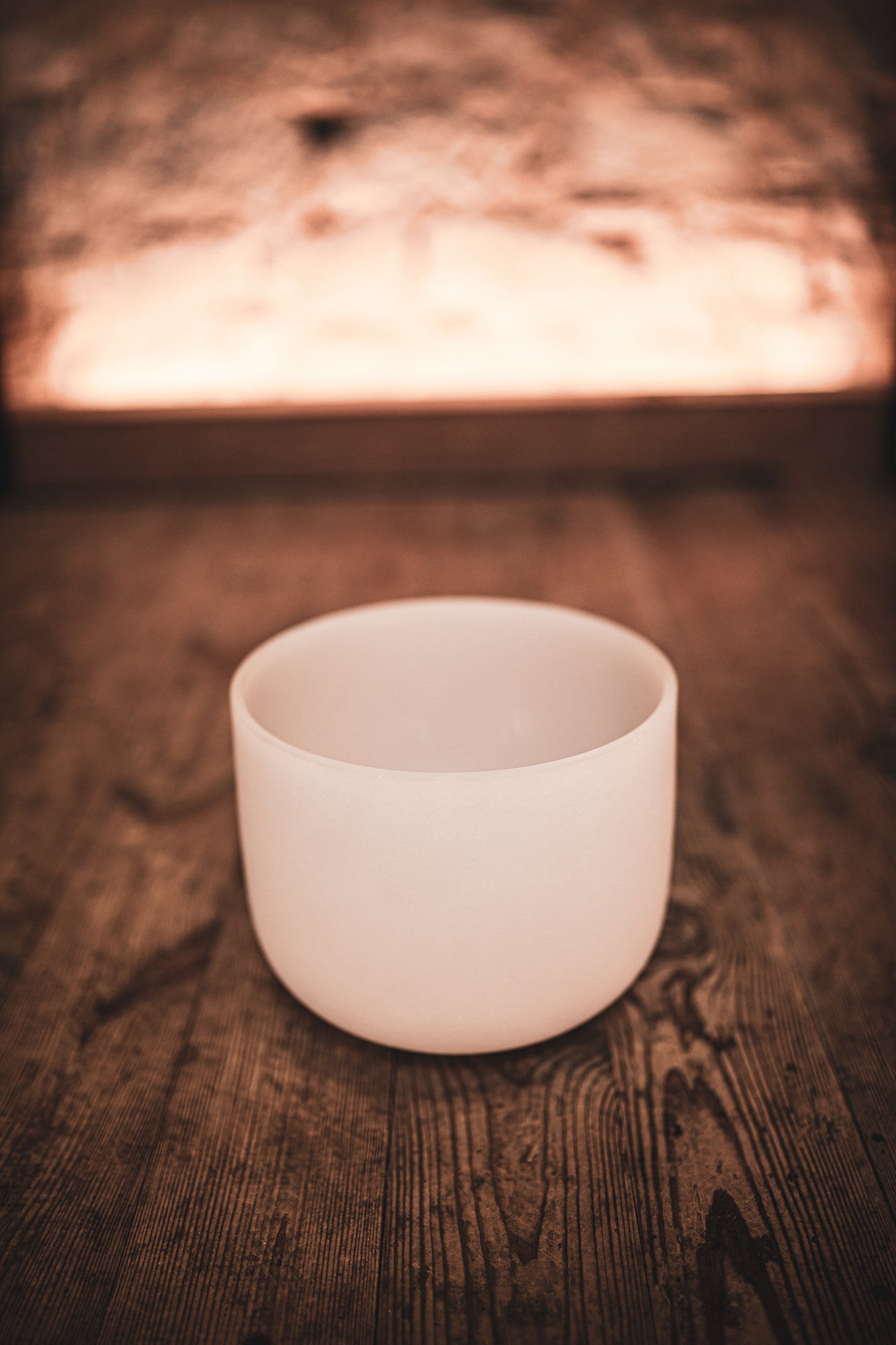 MEINL Sonic Energy White-Frosted Crystal Singing Bowl 8" - F4/Heart Chakra/432 Hz detail view 4 at Luna Panther