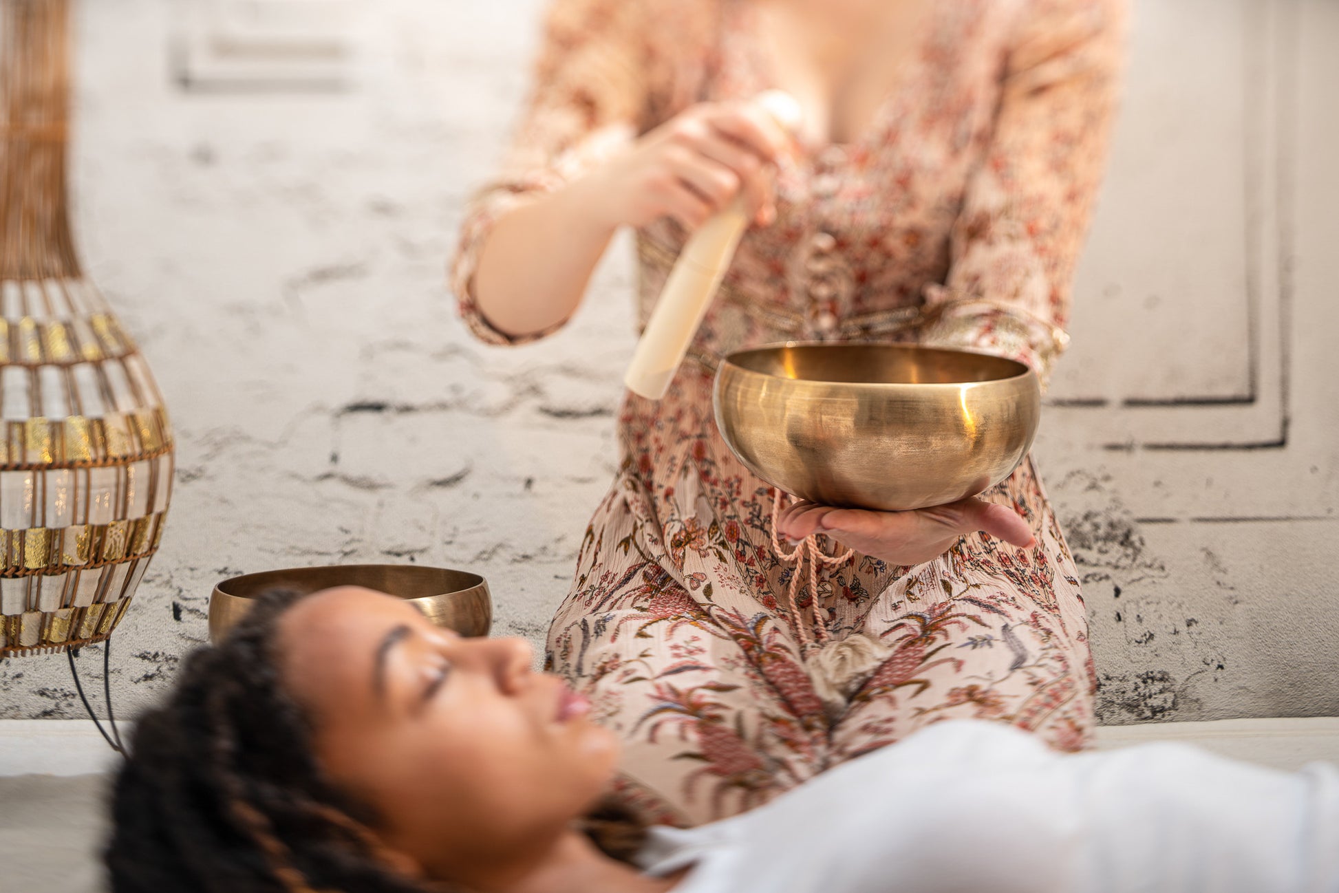 MEINL Sonic Energy Synthesis Series Venus Flower Singing Bowl - 1000g detail view 11 at Luna Panther