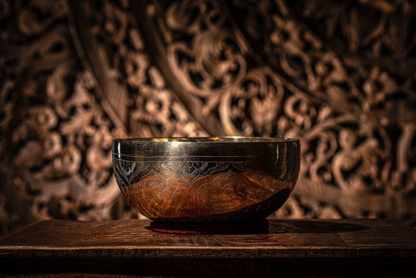 MEINL Sonic Energy Special Engraved Series Singing Bowl - 1000g detail view 8 at Luna Panther