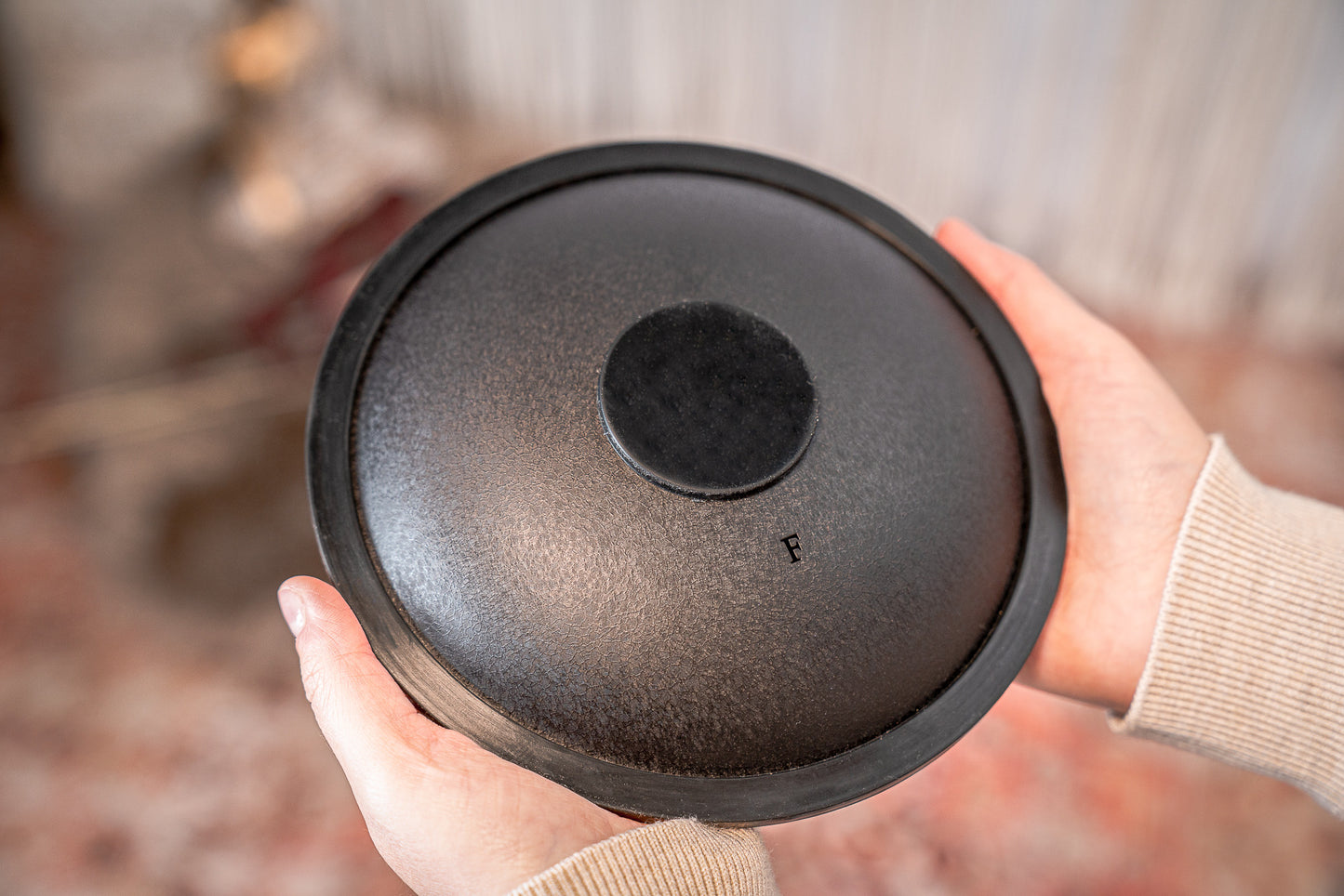 MEINL Sonic Energy Small Steel Tongue Drum 7" - F Minor/8 Notes/440 Hz - Black detail view 3 at Luna Panther