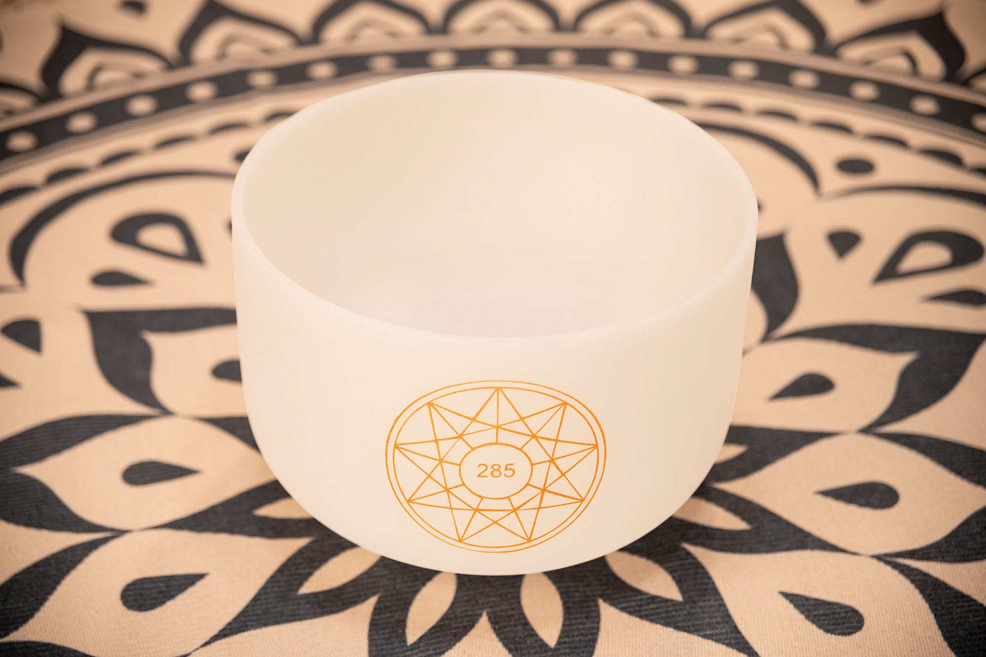 MEINL Sonic Energy Solfeggio Crystal Singing Bowl 10" - C#4/285 Hz detail view 5 at Luna Panther