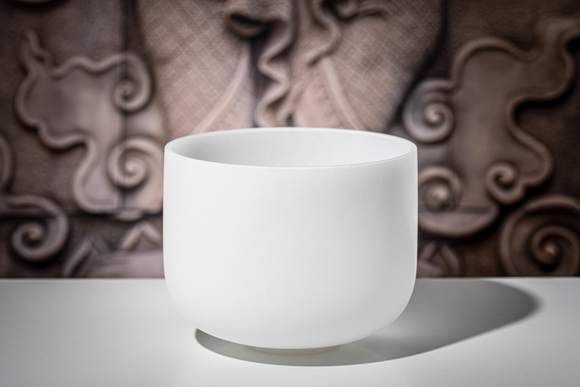 MEINL Sonic Energy White-Frosted Crystal Singing Bowl 10" - G4/Throat Chakra/432 Hz detail view 5 at Luna Panther