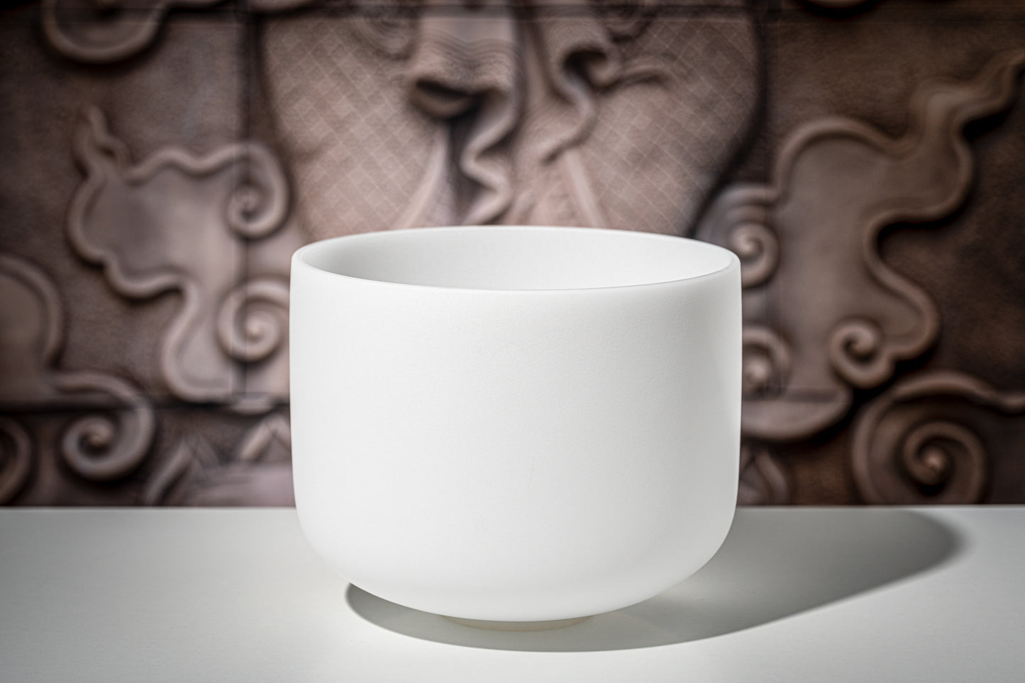 MEINL Sonic Energy White-Frosted Crystal Singing Bowl 11" - F4/Heart Chakra/432 Hz detail view 5 at Luna Panther