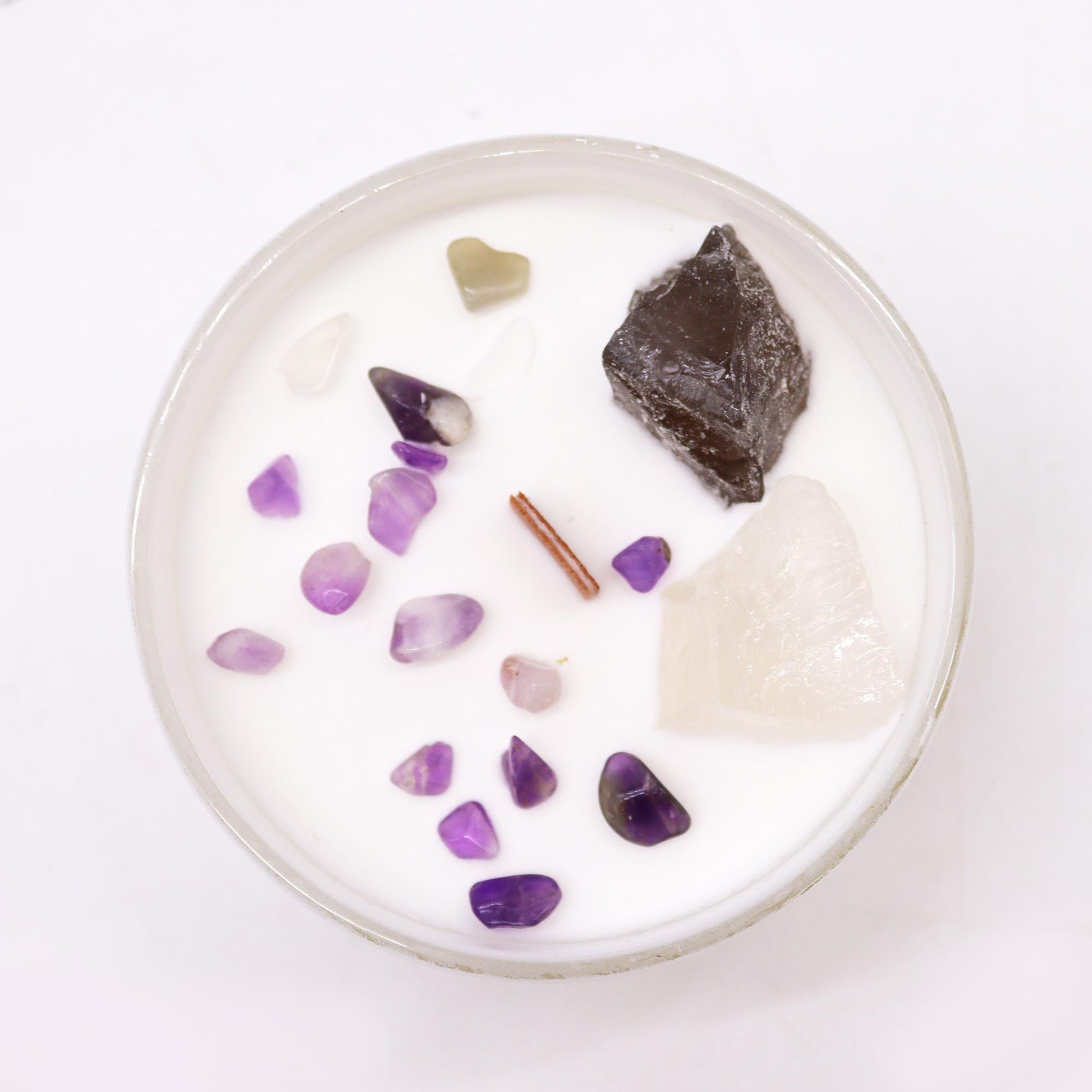 Chakra Crystal Candle - Crown Chakra detail view 2 at Luna Panther