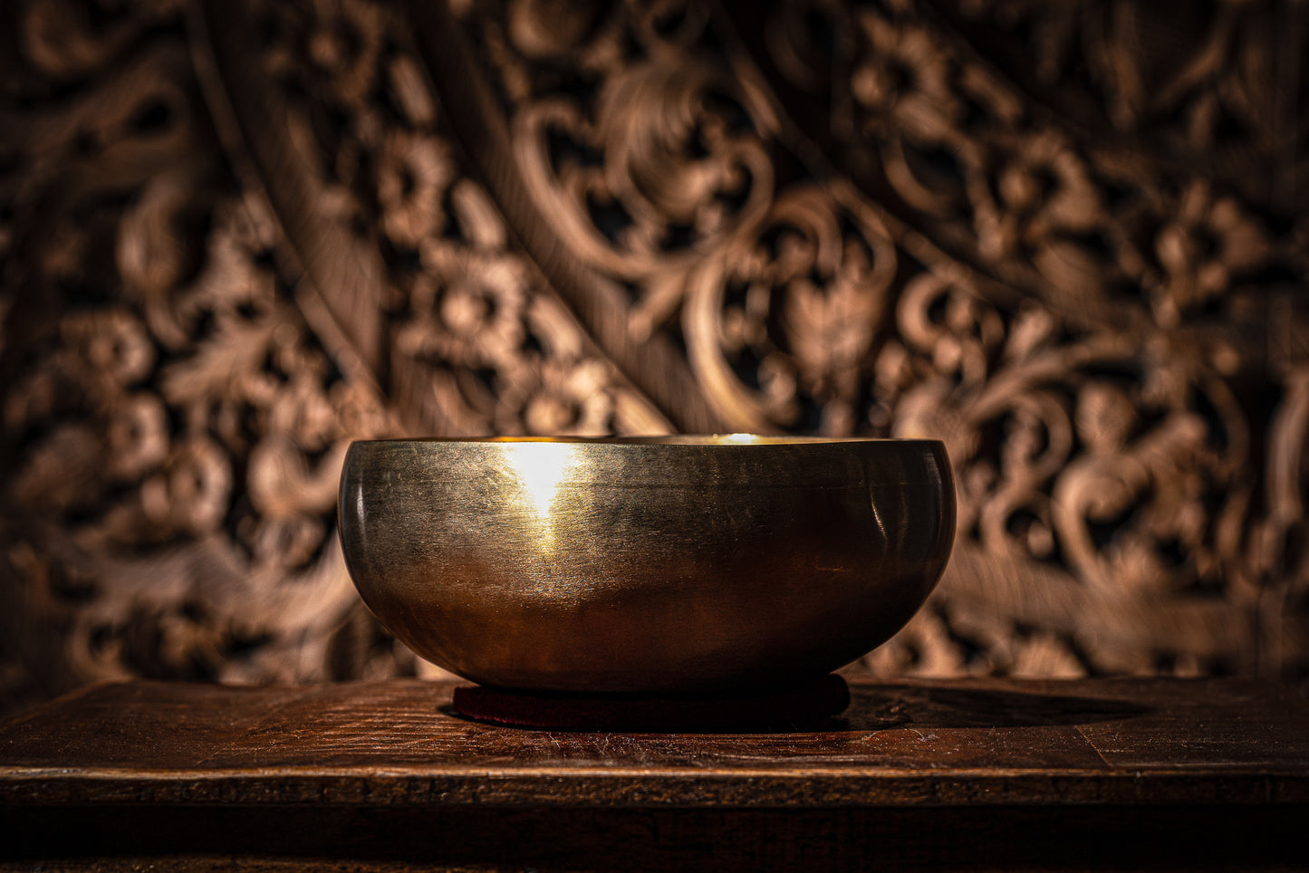 MEINL Sonic Energy Synthesis Series Venus Flower Singing Bowl - 1000g detail view 7 at Luna Panther