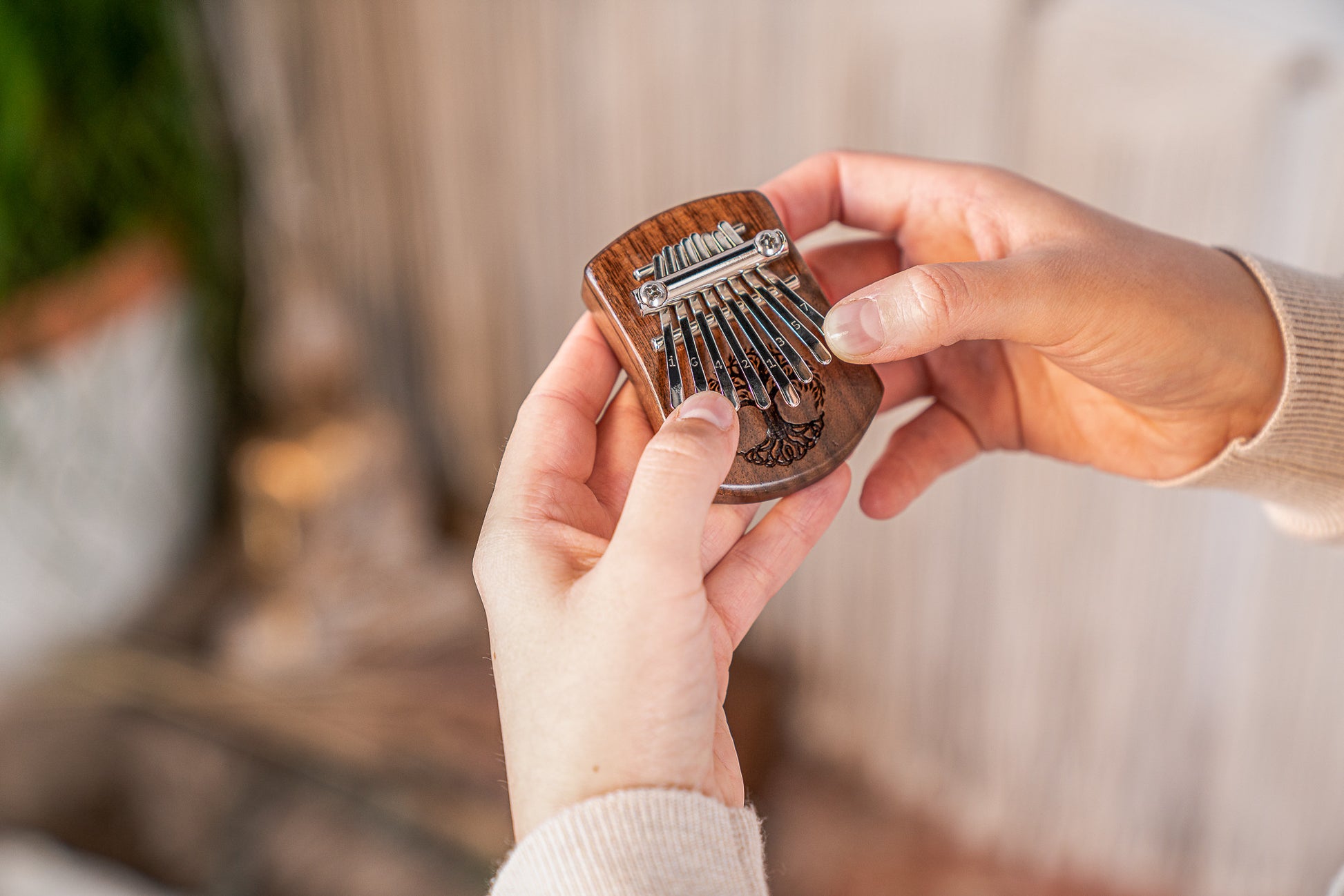 Meinl Sonic Energy Solid "Tree of Life" Mini Kalimba - 8 notes, black walnut detail view 2 at Luna Panther