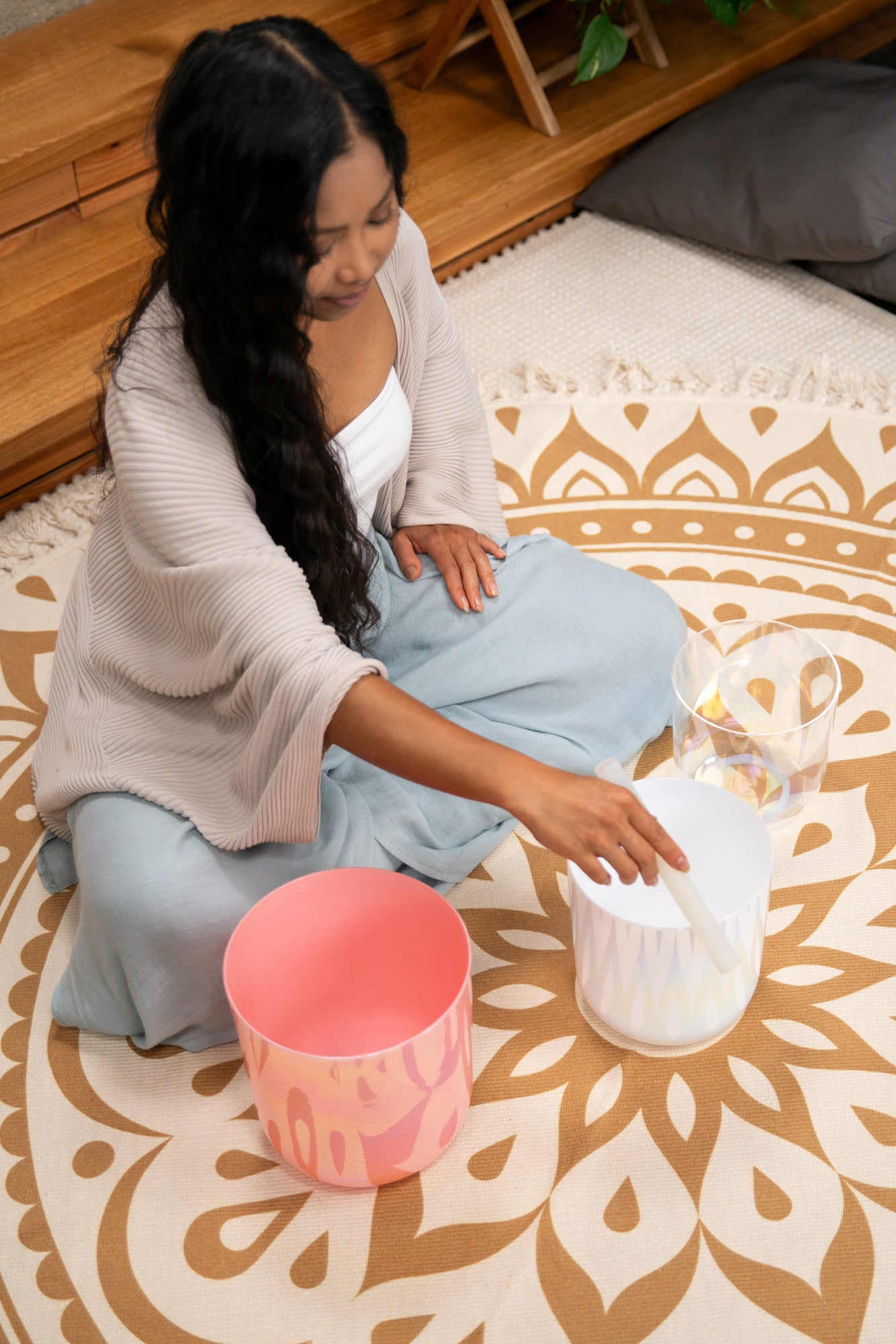 MEINL Sonic Energy Essence Crystal Singing Bowl Set E4/B3/G3/440 Hz - 3 pcs detail view 3 at Luna Panther