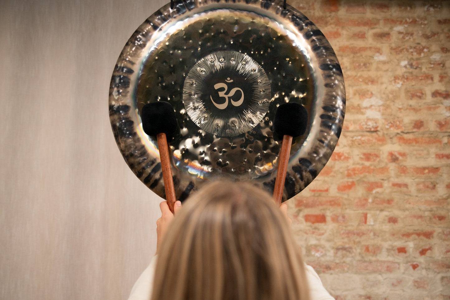 Meinl Sonic Energy Chakra Gong - Crown Chakra/172,06Hz/F2 - 24"/60 cm detail view 6 at Luna Panther