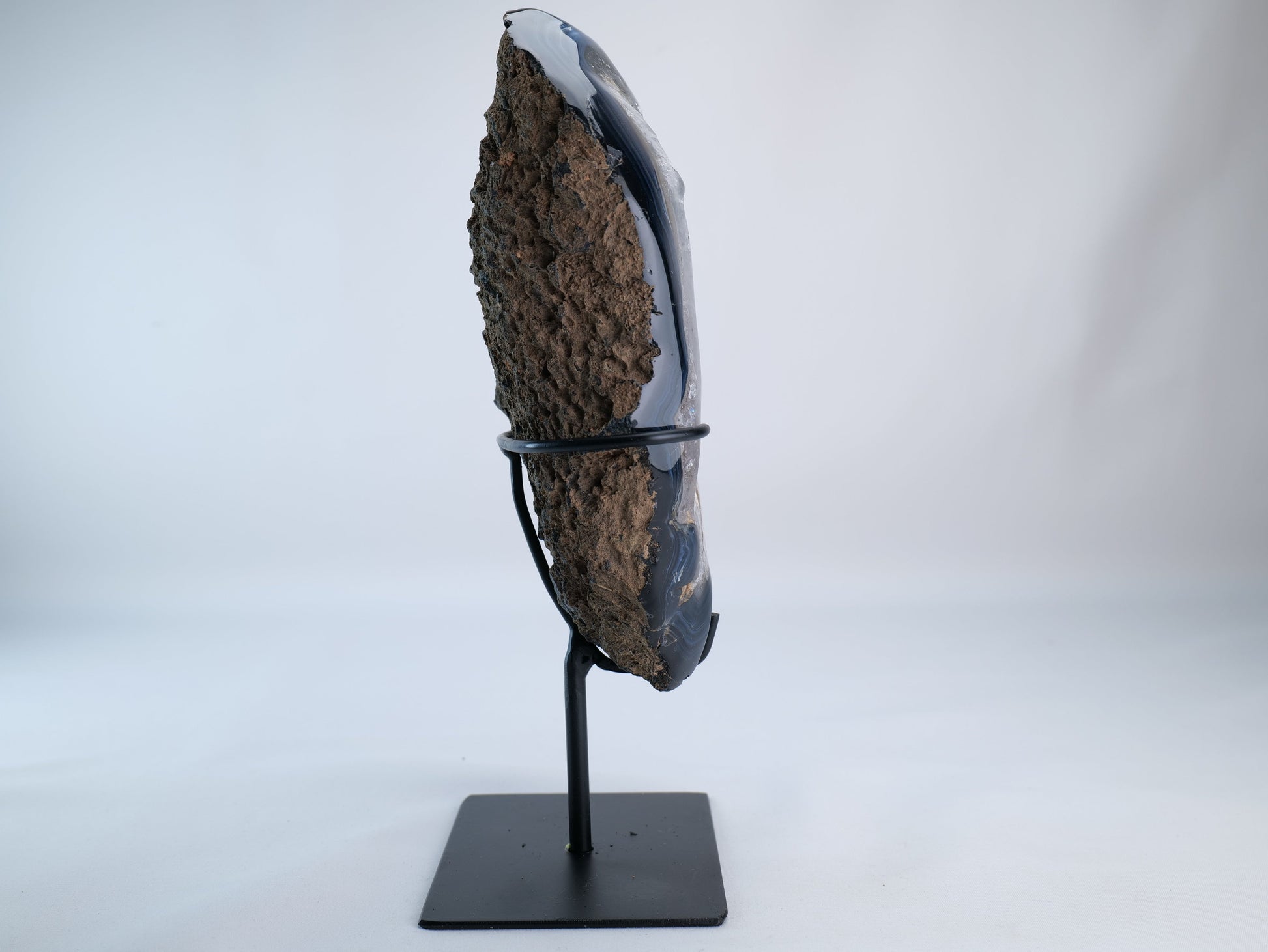 Agate Geode on Stand 1458g (Brazil) - Luna Panther