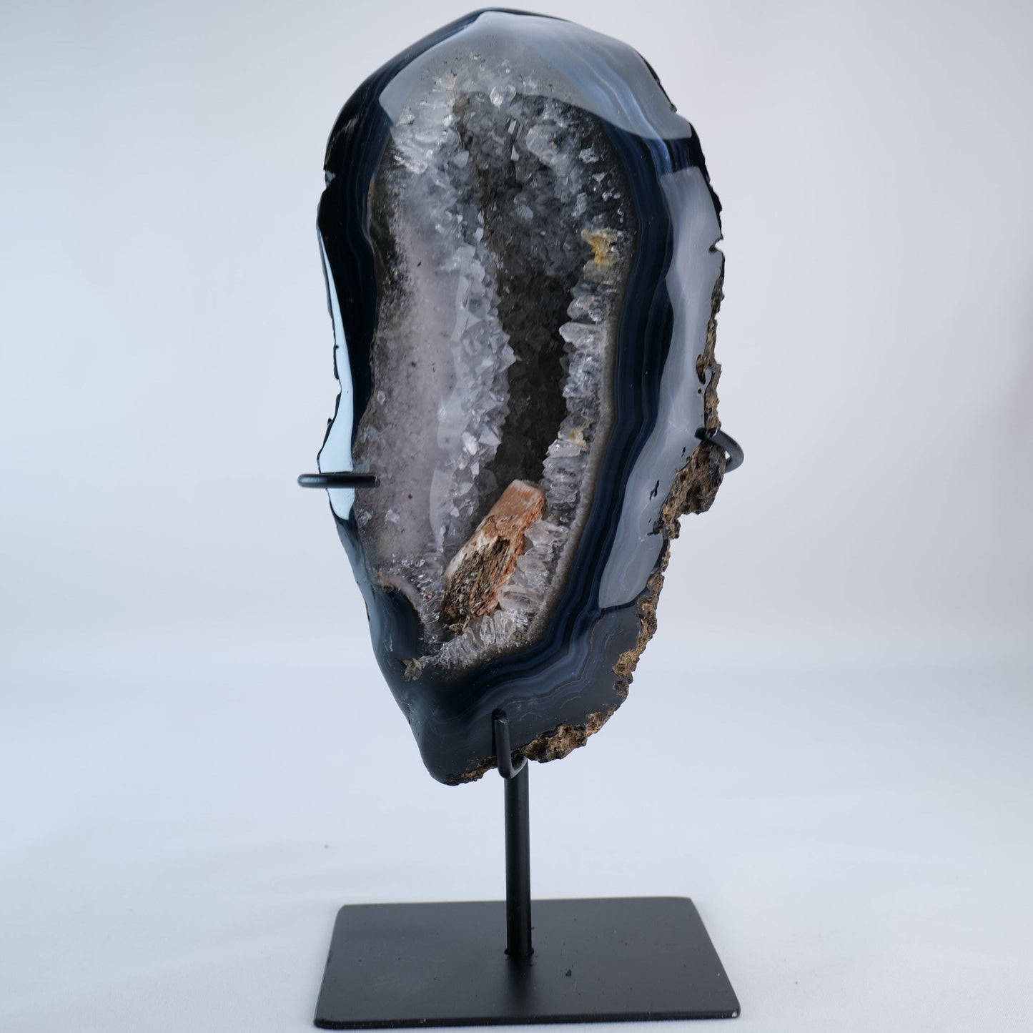 Agate Geode on Stand 1458g (Brazil) - Luna Panther