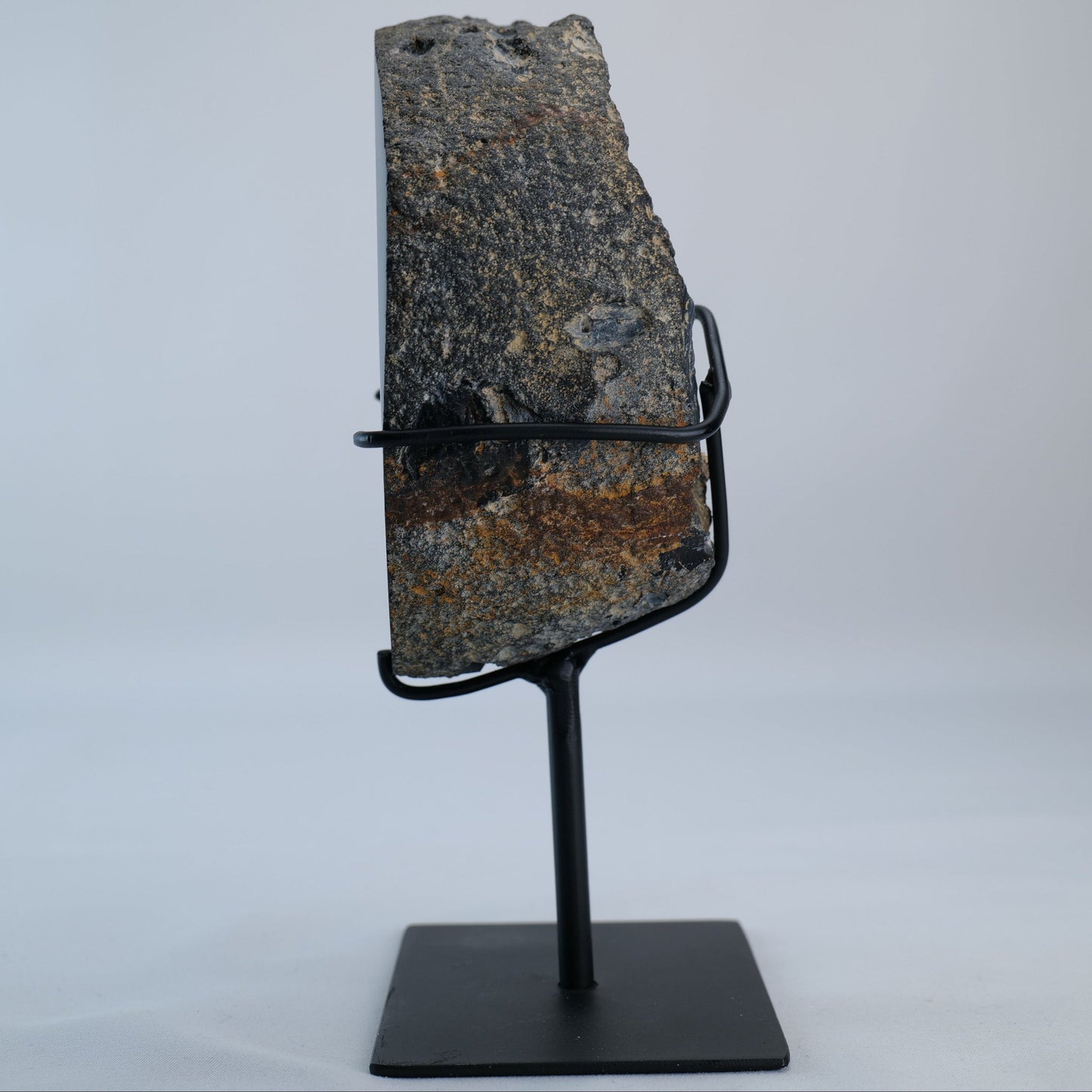 Agate Geode on Stand 825g (Brazil) - Luna Panther
